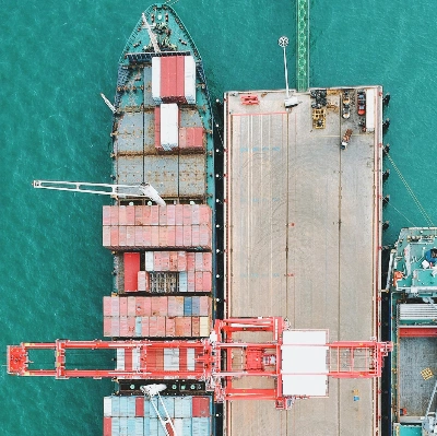 international shipping containers