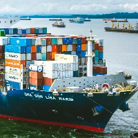 international shipping containers